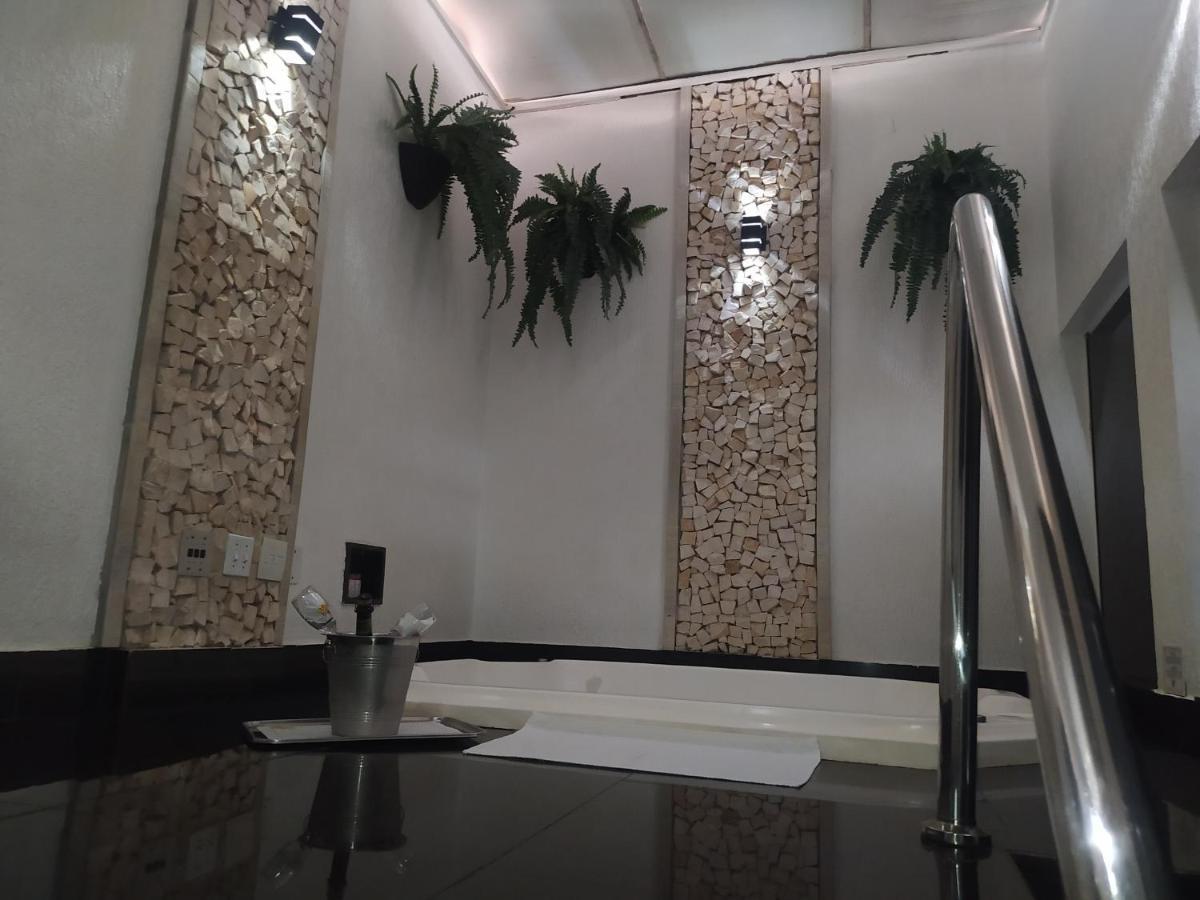 Motel La Folia Ribeirão Preto Εξωτερικό φωτογραφία