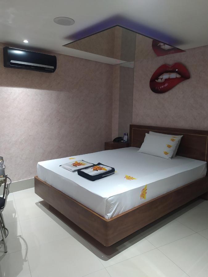 Motel La Folia Ribeirão Preto Εξωτερικό φωτογραφία